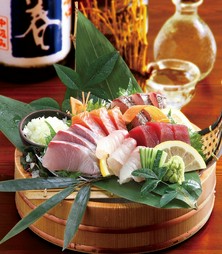 口中に広がる、鮮魚の旨味『豪快！　満天　海鮮刺身盛り　五種盛り』