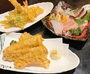 ※基本、毎日メニューが変わるので、掲載メニューは参考例です。
※お値段も変わりますので掲載価格は参考例です(大体の値段を載せてます。大体平均客単価は5000円ぐらいです)

ご了承下さいませ。