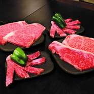 ステーキメニューは、お客様ご自身で焼いて楽しんでもらうため、生の肉の状態をお客様の目で確かめられるほどの高品質のものにこだわっています。佐賀牛のクオリティの良さを目でも味わってください。