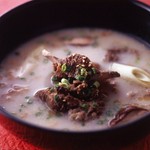 和牛テール肉を煮込んだ塩味白湯スープご飯