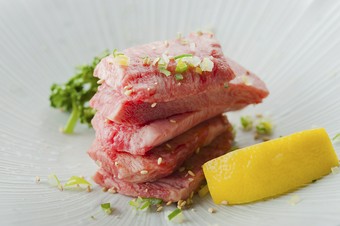 根元の美味しい部分だけ『厳選タンモト』