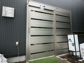 ロケーションはニセコ。外国人観光客にも人気の寿司店