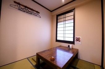 接待や大事な方と。個室でゆっくり博多のおいしいお食事をお楽しみください。
