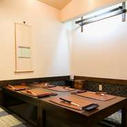 コース料理では、お客さまの要望に合わせて料理の内容や飲み物を変えるなどの対応もしてくれます。お座敷席の用意もあり、接待や会食といったシーンにおすすめのお店です。