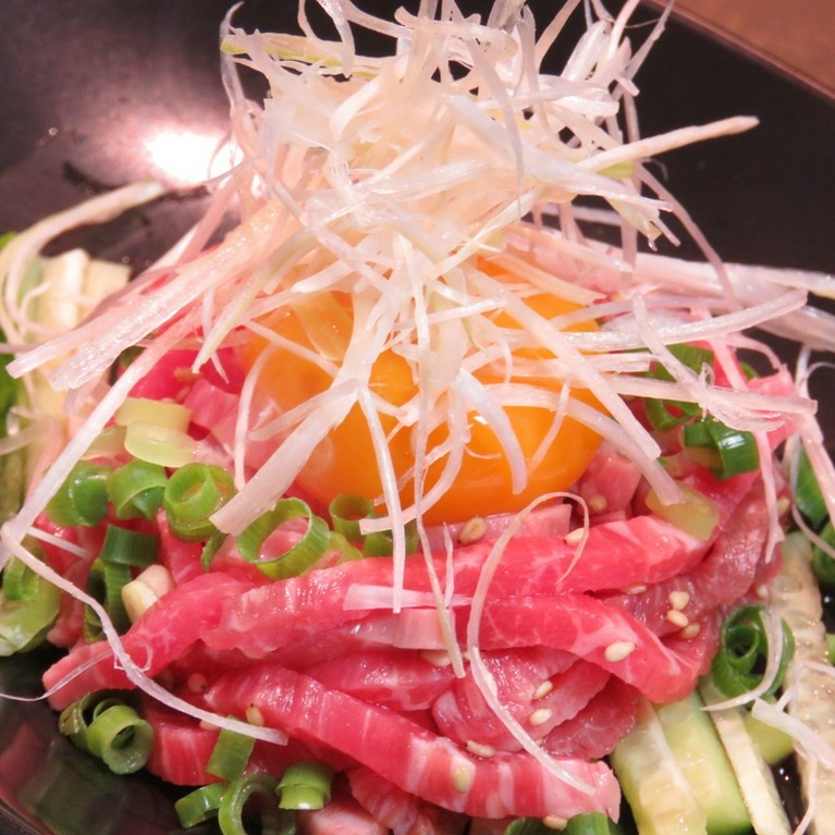 尾崎牛ユッケ　希少な尾崎牛の生ユッケ