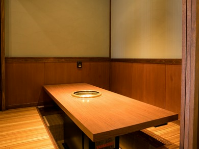 周囲を気にせず大切な時間を過ごせる個室も