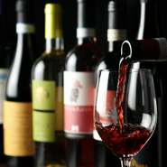 絶品「葡萄ジュース」と、200種以上の豊富なワイン