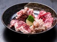 一番人気の『ハラミ食べくらべ4種盛り（360g）』はリーズナブル！