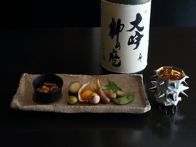 熟練の技が光る和食と銘酒の数々を...