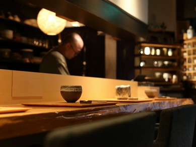 落ち着きあふれる和モダンな空間。女性に喜ばれる空間