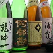 日本酒好きを唸らせる、こだわりの日本酒が勢ぞろい