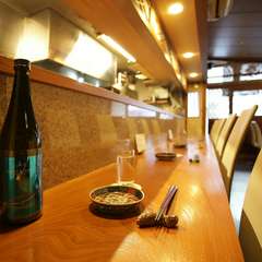 しっとりとした二人の時間に欠かせない、旬の料理と地酒