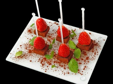 お店の人気ナンバーワン！『生チョコイチゴ』