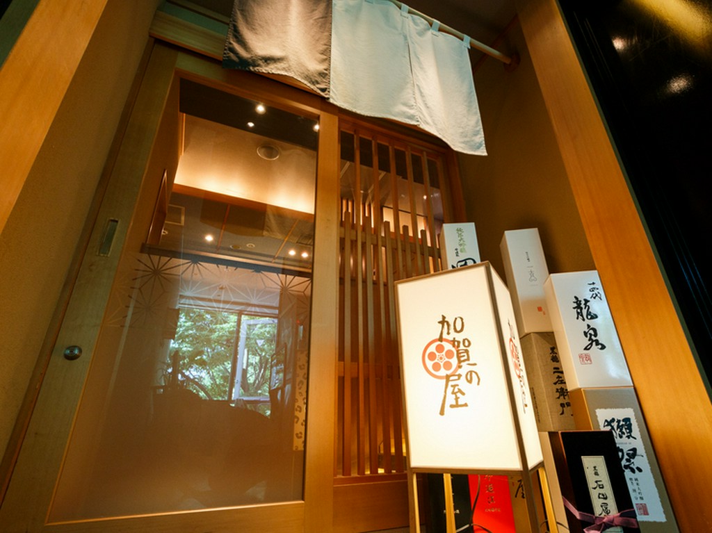 気軽に郷土料理と日本酒を楽しめる。そんなお店にしています