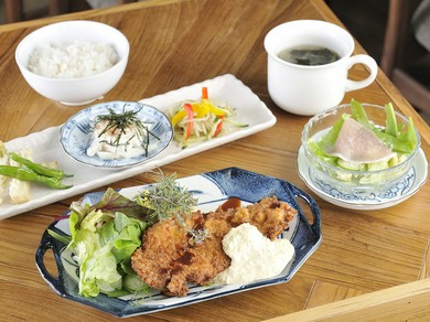 安心安全、新鮮な食材を日々調達