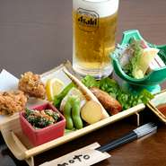 お好きなドリンク1杯＋お通し＋旬のお造り1品＋おすすめの肴。お試しでいただける、おすすめのリーズナブルメニューです。仕事帰りのちょい飲みにもお誂え向きです。