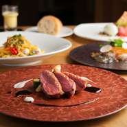 ランチ会食やお昼休憩にお勧めの平日限定のランチプランです。
(1時間程度の提供時間をちょうだいいたします。)