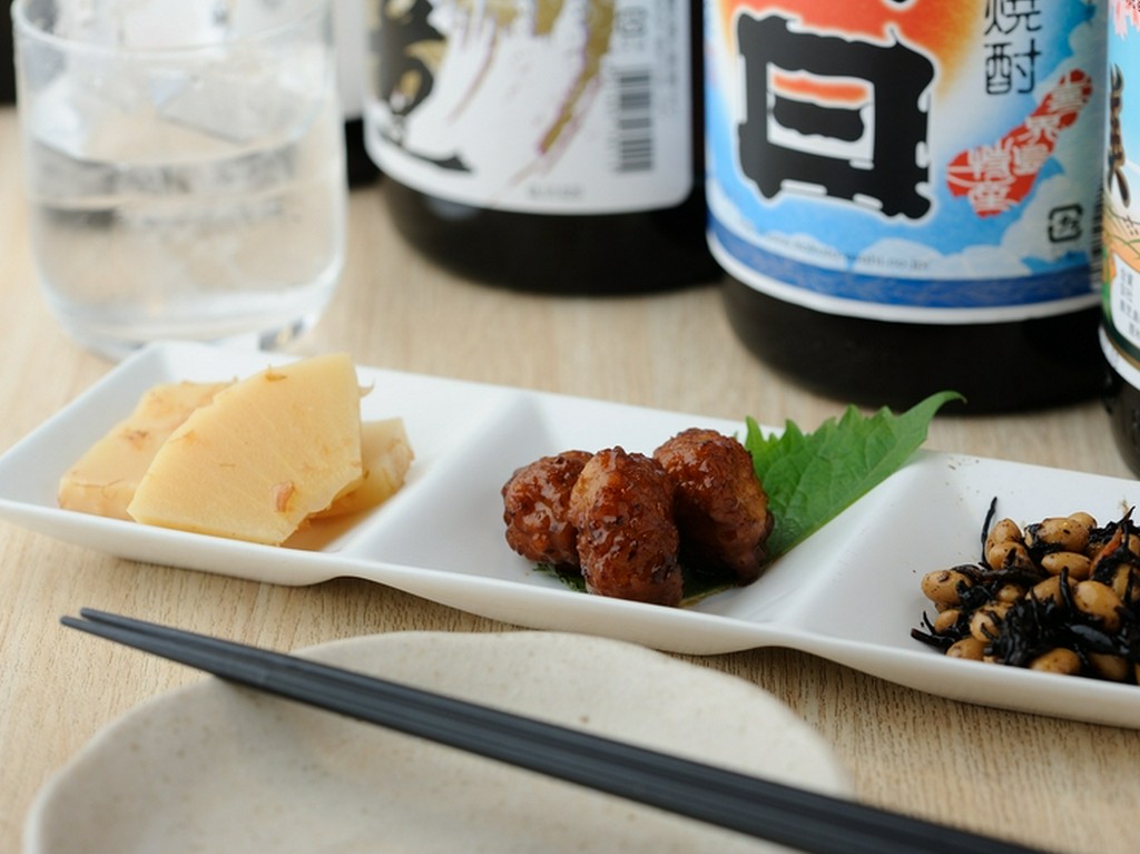 1人で飲む時にぴったり！ヘルシーな自家製おつまみ『小鉢3種盛』