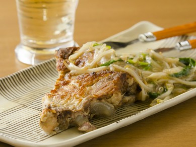 付け合わせ野菜もたっぷり! 『スペアリブ柔らか焼き』