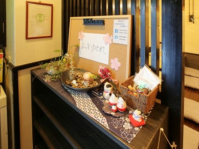 まるで実家に帰ってきたようにくつろげる店内