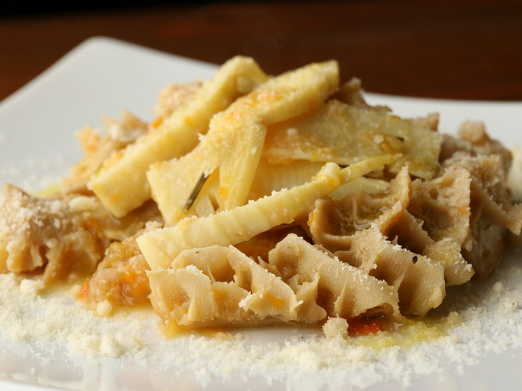 苦手な人もクセになる味わい【Per　Bacco】の『トリッパ』