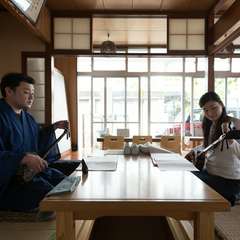 沖縄の伝統家屋も愉しめる。広々としたお座敷で逸品そばを堪能