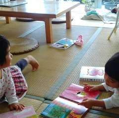 広い畳間で小さなお子様連れでも安心！