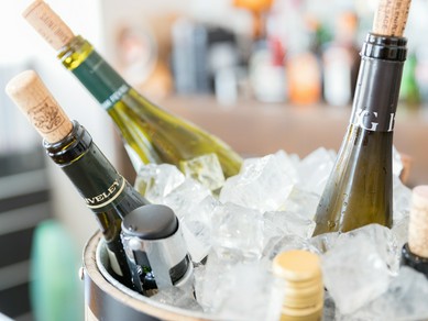 食前酒からデザートワインまで。ソムリエが選んだ豊富なワイン