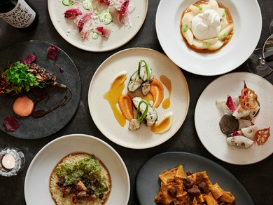 進化する東京を体感できる次世代型レストランで、大人のデートを