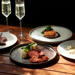 ドライトマトの凝縮した、旨味の濃いソースでいただく魚料理、ヘルシーかつ濃厚な赤身のお肉料理をお楽しみ