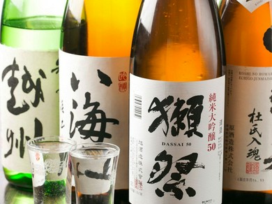 全国の銘酒・日本酒を全20種お取り揃え。創作和食とともに◎