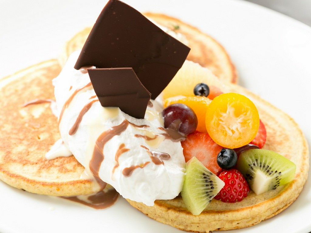 全粒粉を使用した『delaHaie オリジナルパンケーキ』