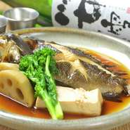 例えばメバルやのどぐろなど、その日の入荷でおすすめの鮮魚を様々な食べ方でお楽しみいただけます。