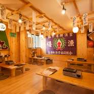 浜焼きと飲み放題がセットになったコースが充実しています。座敷やテーブル席、カウンターを合わせれば最大60名まで入ることができる広々としたスペースに早変わり。更に40名以上で利用する場合は貸切もできます。