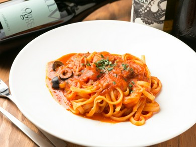 本場のイタリア料理をリーズナブルな値段でご提供