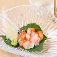 広島では希少価値のある貝で、甘みがあり、コリコリした食感と風味が最高です。