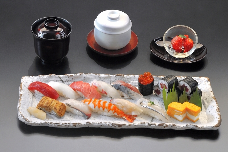 [Hanya untuk makan siang] Nigiri Premium (12 potong)