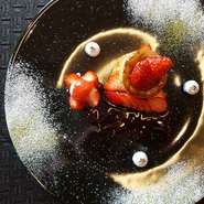 ウェルカムシャンパーニュと、アニヴァーサリーケーキが付いた誕生日、結婚記念日の方、その他各種お祝い事のお客様にオススメのコースです。