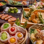人気の豚巻き野菜蒸篭蒸しや天ぷら、京の鴨料理、おばんざい、など全8品…京料理を満喫できるフルコース★