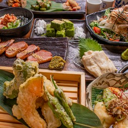 全8品のうぐいすの人気コース★京都ならではの食材を使った一品を堪能頂けるコースです。