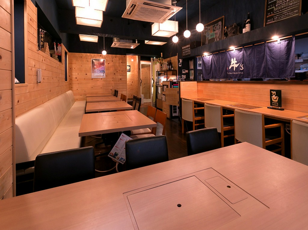 清潔でゆったりと過ごせる店内