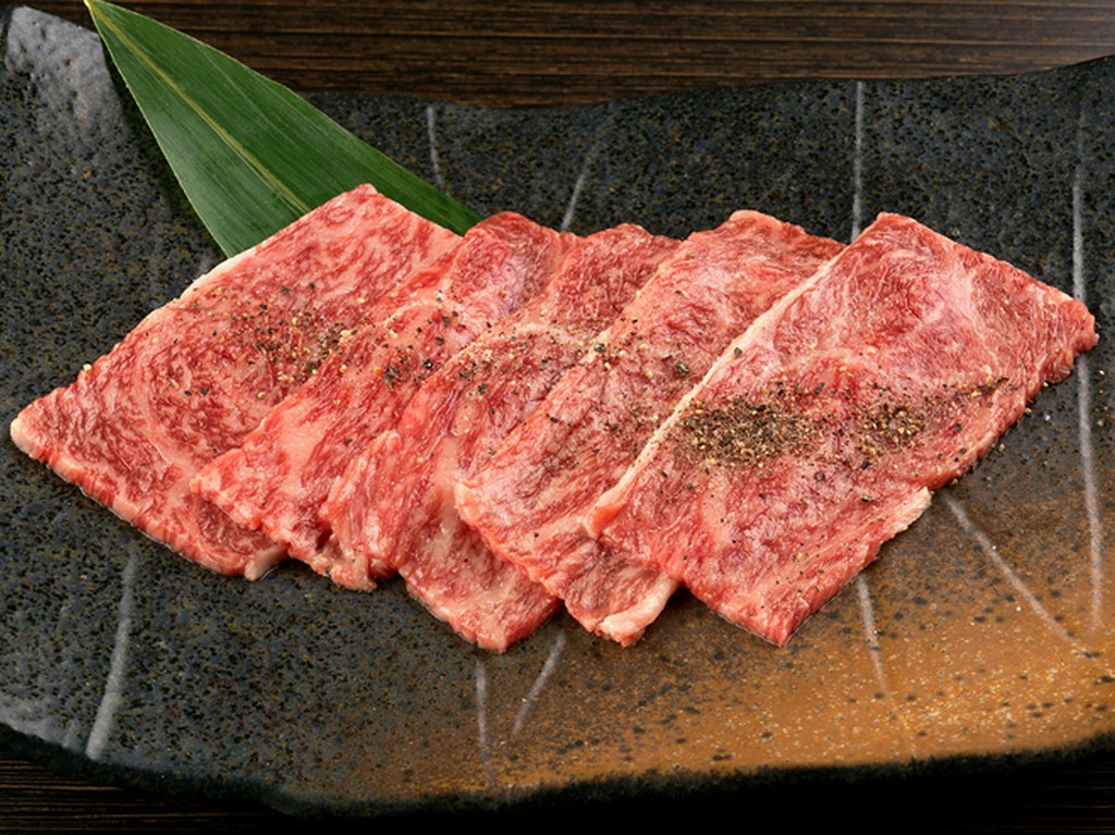 赤身の旨みが際立つ『特選黒毛和牛ロース』