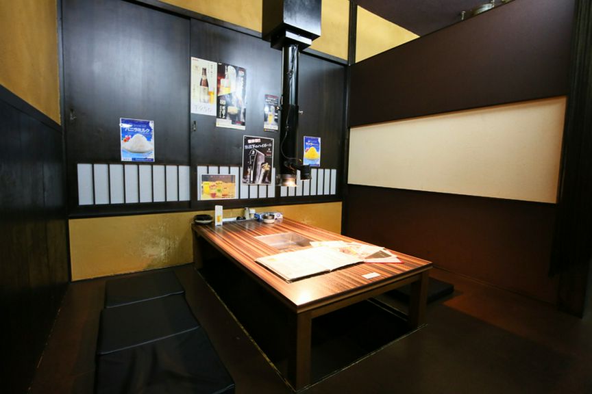 大人数でアットホームにくつろげる個室も完備