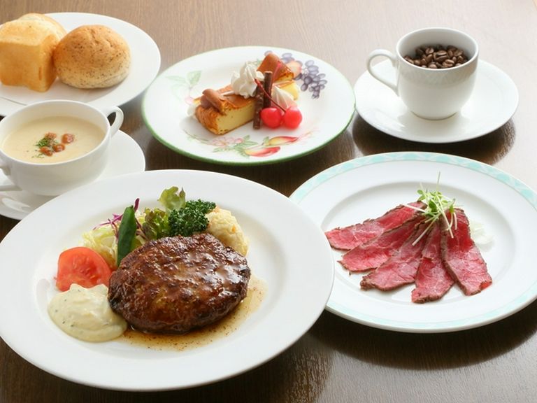 老若男女!幅広い年齢層の方から愛される洋食店!