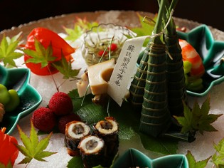 “旬を美味しく楽しく”四季を表現した『八寸』