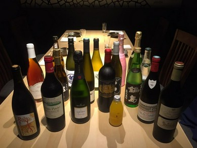 ボルドー、ブルゴーニュなどフランス産を中心に銘醸ワインが集う