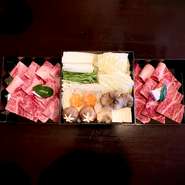 どこでも鍋はガス台やガス、お鍋や食器等全て無料で、貸し出しします。特性の出汁を入れて火をつけるだけ。簡単で手間いらず、お家で店の味が気軽に食べられます。
ご注文は2人前～承ります。