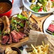 ※金／祝前日は2時間制となります。
※コース内容、飲み放題内容は、仕入れ状況により異なる可能性がございます。
※飲み放題はグラス交換制となっております。
※誕生日プレートは別途1,980円
※当日キャンセルの場合、キャンセル料をご請求させて頂く場合がございます。