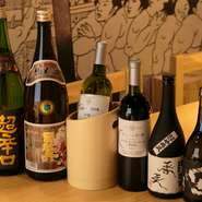 蕎麦前（蕎麦が出てくるまでに楽しむお酒のこと）を堪能できる、造りのしっかりとした日本酒と充実した酒肴を取り揃えています。