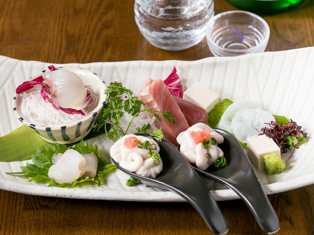 新鮮な魚を使った『お造り5点盛り』